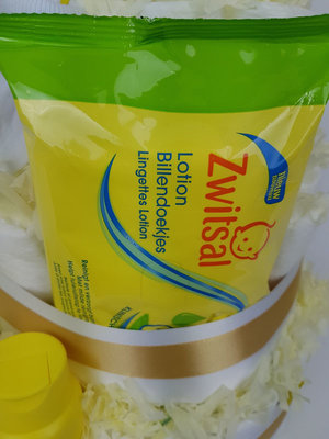 Zwitsal luiertaart neutraal 4-laags (ideaal voor babyshower, kraam- en geboortecadeau)